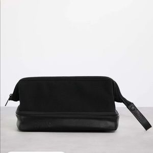 BÉIS The Dopp Kit in Black
